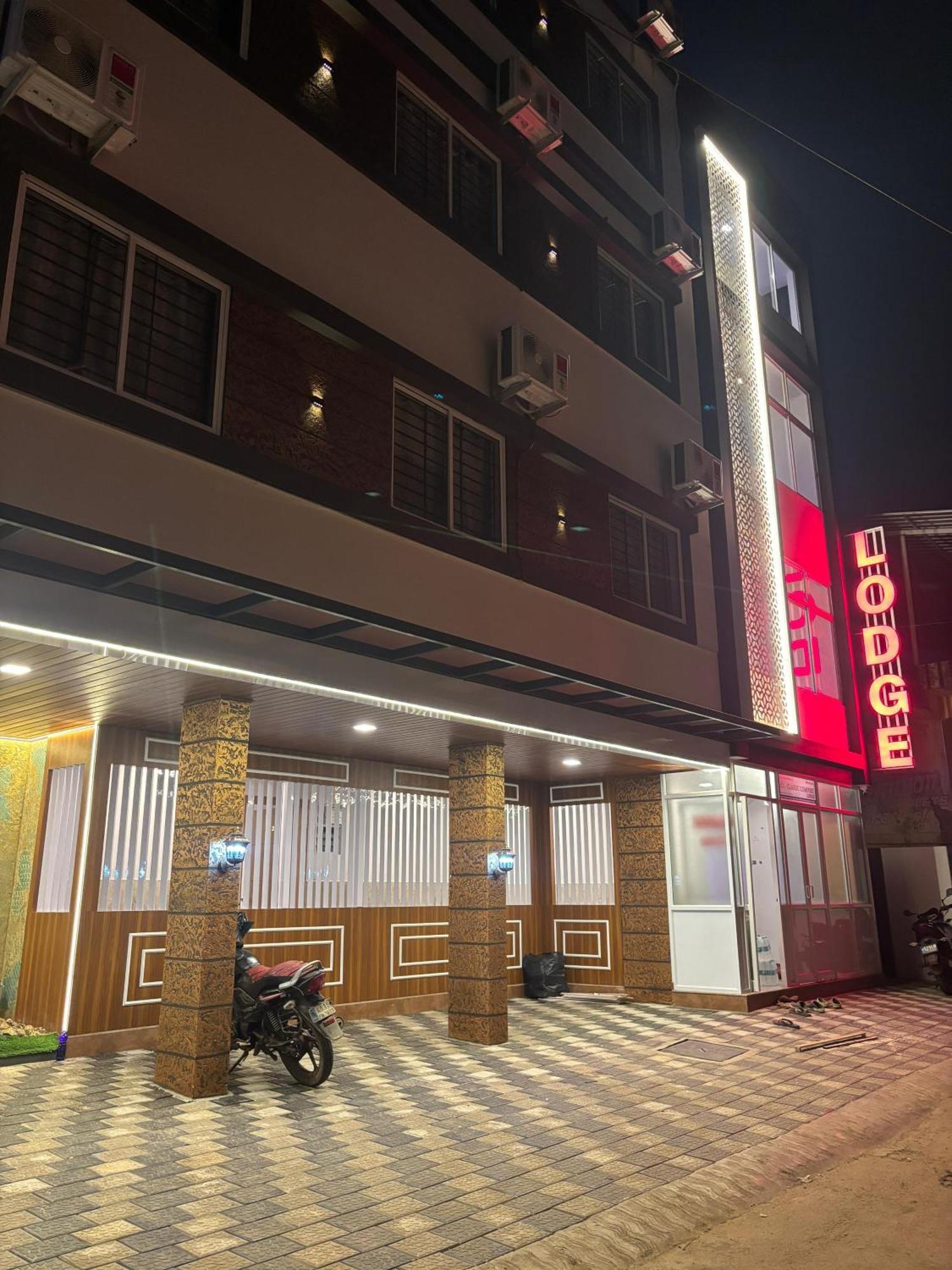 Classic Comfort Lodge Mangalore Exterior foto