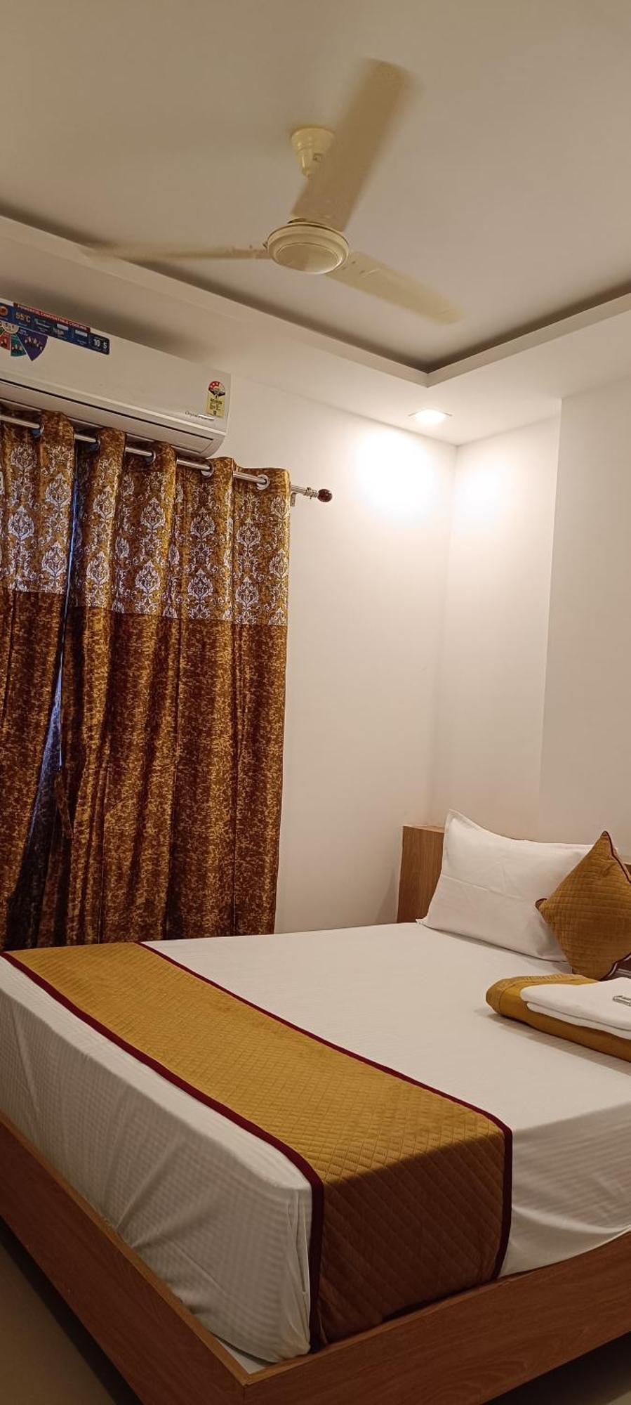 Classic Comfort Lodge Mangalore Exterior foto